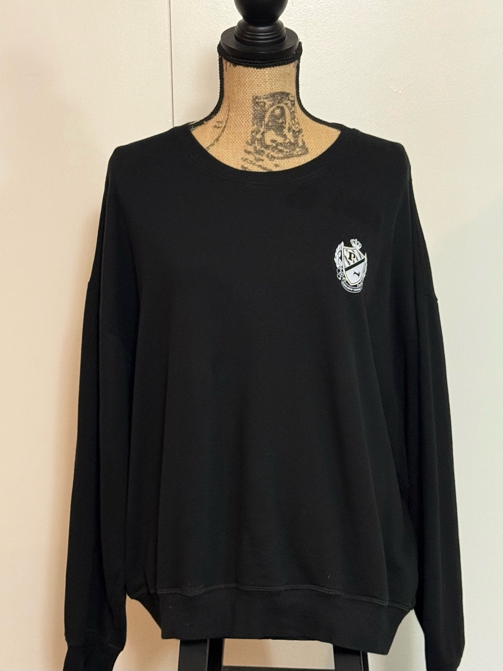 PINK Victoria's Secret Black Crewneck Sweatshirt with Crest